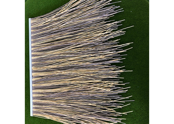 El material sintético constructivo verde del tejado de la paja fácil instala